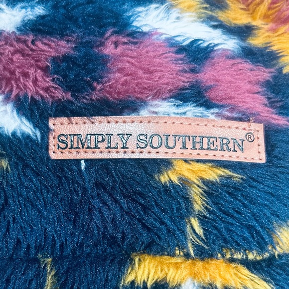 EUC Simply Southern SZM half snap front pullover Aztec print w/quilting/Bust 43” - Picture 6 of 6